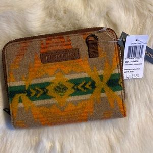PENDLETON CROSSBODY ORGANIZER